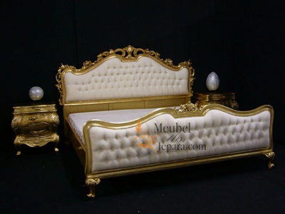 MU-TT59 Tempat Tidur Klasik Gold