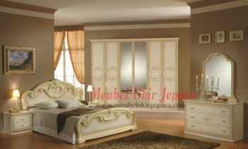 Set Kamar Tidur Antik