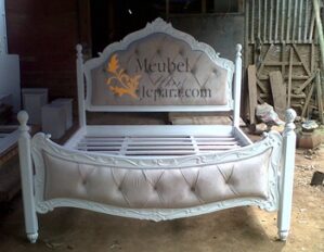Tempat Tidur Ukiran Modern MU-GP18