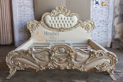 MU-TT75 Tempat Tidur Mewah Klasik